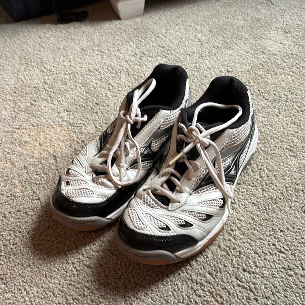 Mizuno Wave Rally 5 Volleyball Shoes